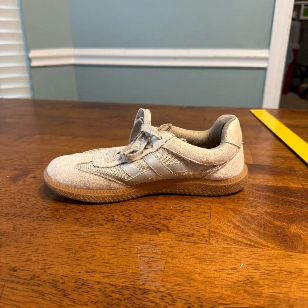 ShuShop Sasha Mini Beige Kids' Sneakers in Cream and Silver size 2
